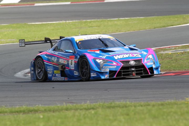 GT500クラス決勝2位の大嶋和也／アンドレア・カルダレッリ組（WAKO'S 4CR LC500）