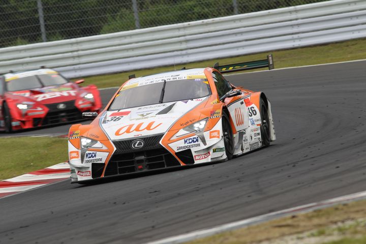 GT500クラス優勝は中嶋一貴／ジェームス・ロシター組（au TOM'S LC500）