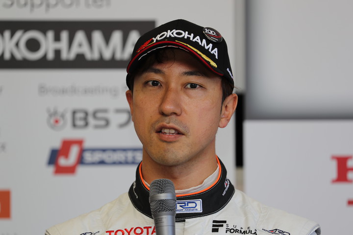 レース2予選記者会見: ポールポジションの石浦宏明（P.MU/CERUMO · INGING）