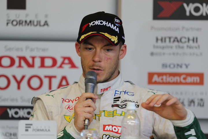 決勝記者会見: 3位のアンドレ・ロッテラー（VANTELIN TEAM TOM’S）