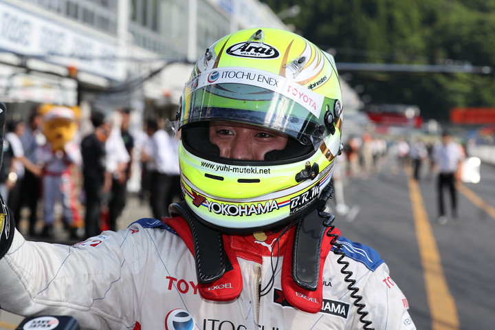 優勝した関口雄飛（ITOCHU ENEX TEAM IMPUL）