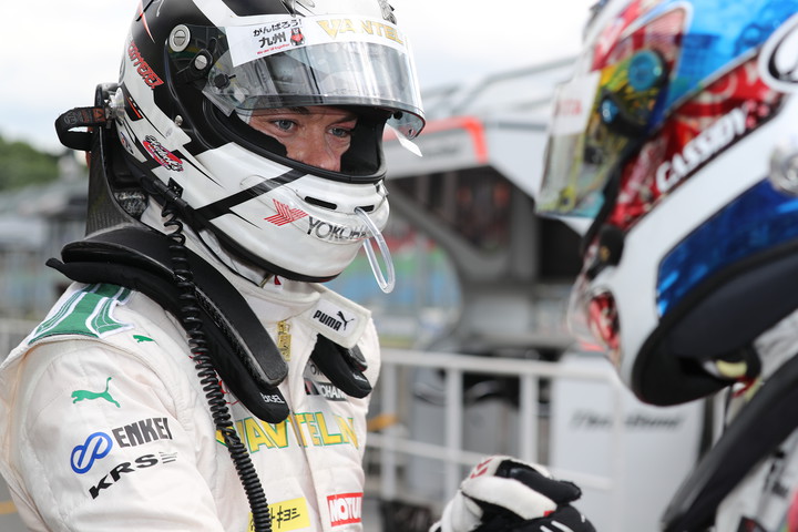 レース1決勝: 優勝したアンドレ・ロッテラーとニック･キャシディ