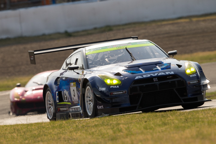 グループ1決勝: ST-Xクラス2位はユーク・タニグチ／山内英輝／元嶋佑弥組（ENDLESS･ADVAN･GTR）