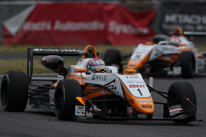 優勝は坪井翔（カローラ中京Kuo TOM'S F317）