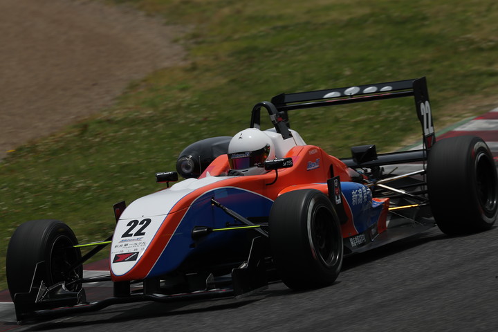 Nクラス第10戦予選2位、第11戦予選3位の長谷川綾哉（Alb新潟第1ホテルSuger）