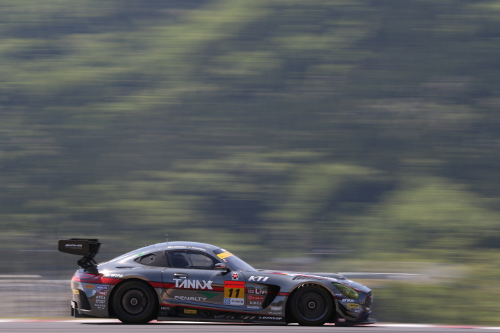 公式練習: 平中克幸／ビヨン・ビルドハイム組（GAINER TANAX AMG GT3）