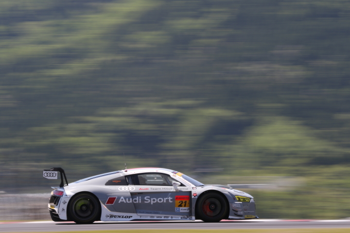 公式練習: リチャード・ライアン／柳田真孝組（Hitotsuyama Audi R8 LMS）