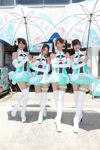 ピットウォーク: レースクイーン