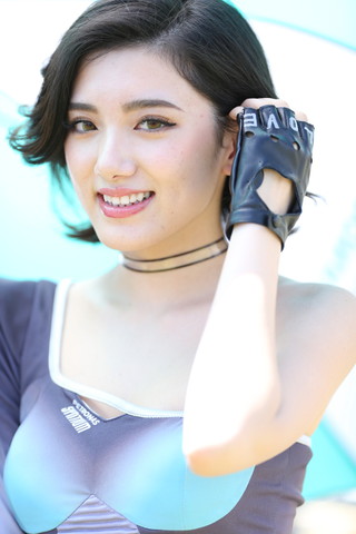 ピットウォーク: レースクイーン