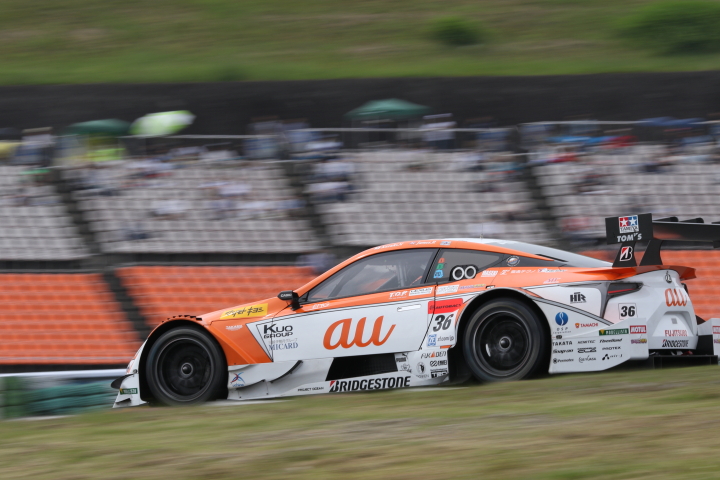 決勝レース: ジェームス・ロシター（au TOM'S LC500）