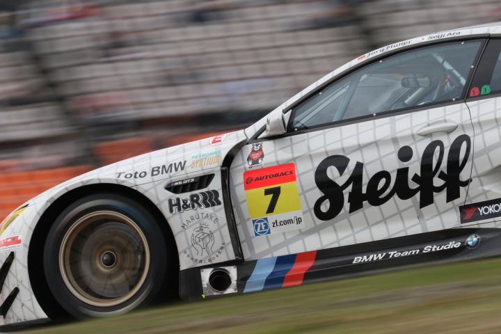 決勝レース: 荒聖治（Studie BMW M6）