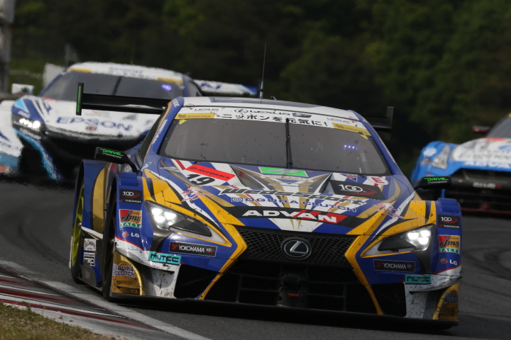決勝レース: 国本雄資（WedsSport ADVAN LC500）
