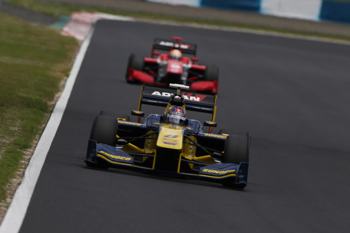 レース1公式予選: 大嶋和也（SUNOCO TEAM LEMANS SF14）