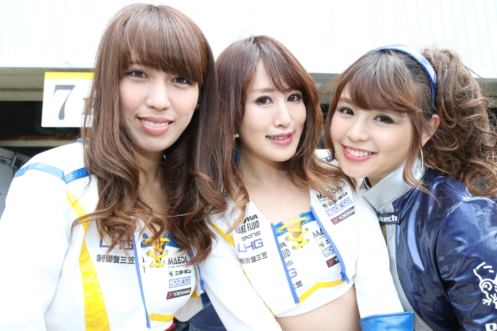 ピットウォーク: レースクイーン