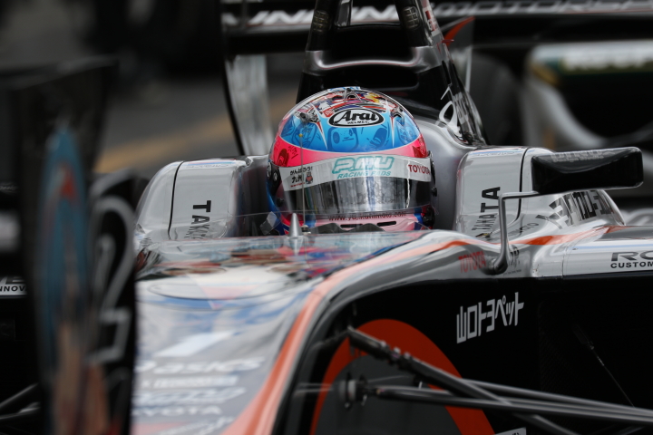 レース1スタート進行: 国本雄資（P.MU/CERUMO · INGING）