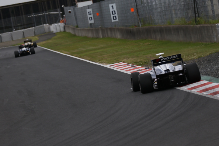 レース1決勝: バイパーからレッドマンへ向かう