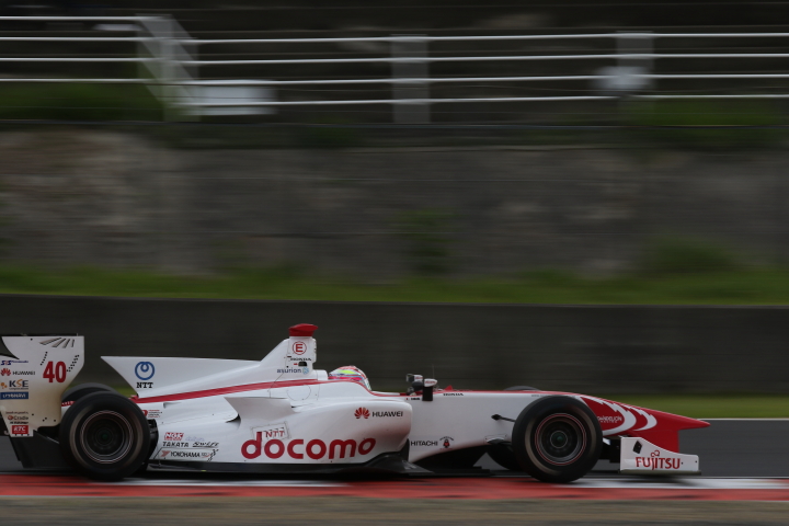 レース1決勝: 野尻智紀（DOCOMO DANDELION M40S SF14）