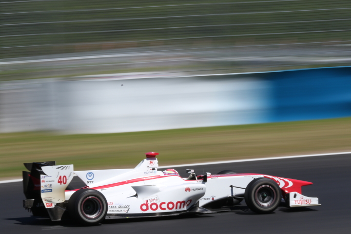 レース2公式予選: 野尻智紀（DOCOMO DANDELION M40S SF14）