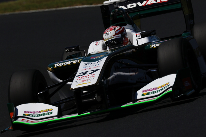 レース2公式予選: 中嶋一貴（VANTELIN KOWA TOM’S SF14）