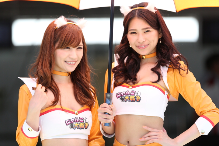 ピットウォーク: レースクイーン