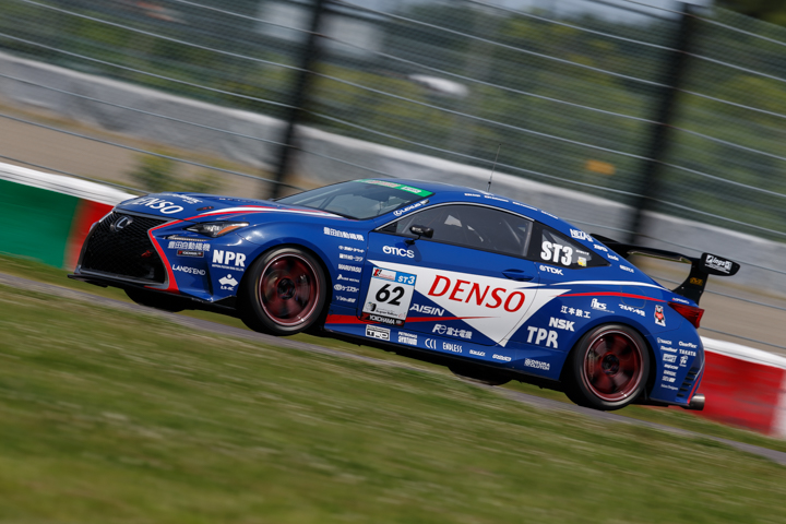 ST-3クラス優勝は嵯峨宏紀／中山雄一／山下健太組（DENSO Le Beausset RC350）