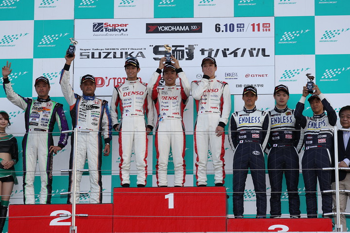 ST-4クラスの暫定表彰式