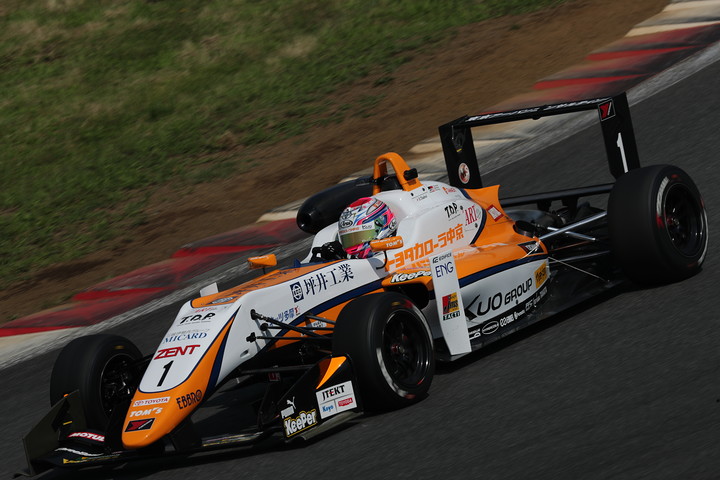 優勝は坪井翔（カローラ中京Kuo TOM'S F317）