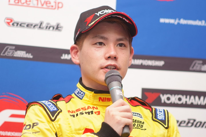 決勝記者会見: 2位の高星明誠（B-MAX Racing Team with NDDP）