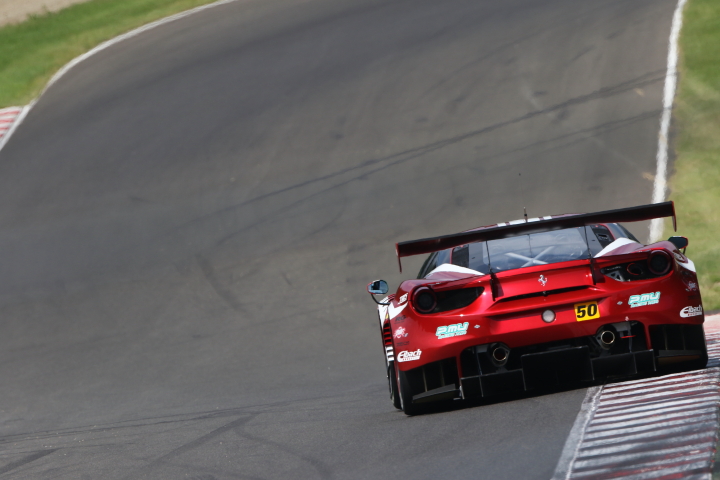 公式練習: 都筑晶裕／新田守男組（Ferrari 488 GT3）