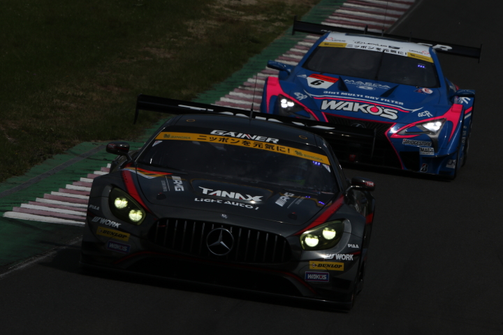 公式練習: ビヨン・ビルドハイム（GAINER TANAX AMG GT3）