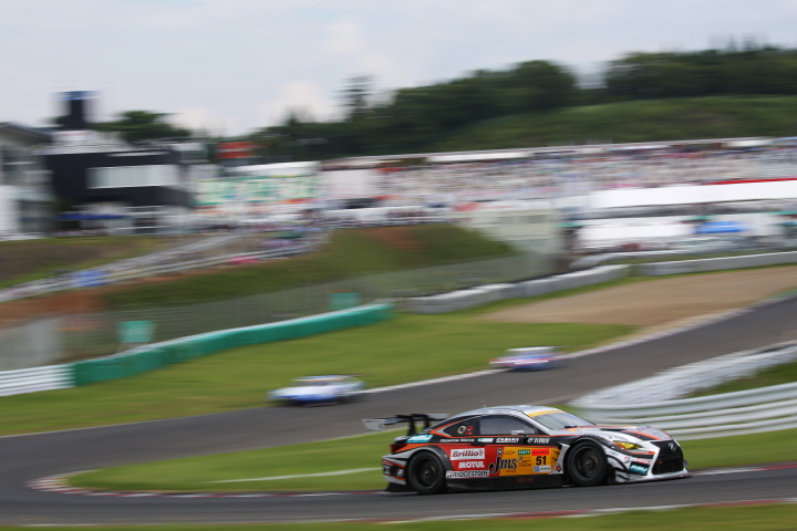 公式練習: 中山雄一／坪井翔組（JMS P.MU LMcorsa RC F GT3）