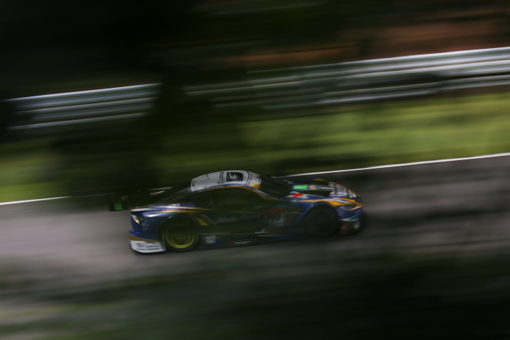 公式練習: 関口雄飛／国本雄資組（WedsSport ADVAN LC500）