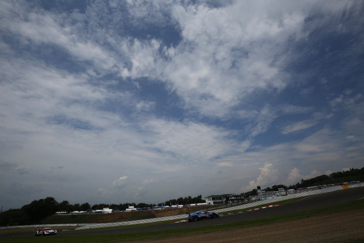 公式練習: 安田裕信／ヤン・マーデンボロー組（カルソニックIMPUL GT-R）