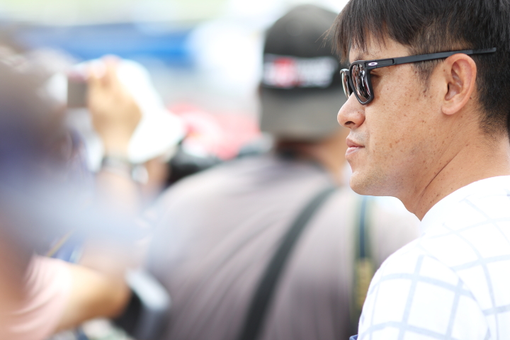 ピットウォーク: 荒聖治（BMW Team Studie）