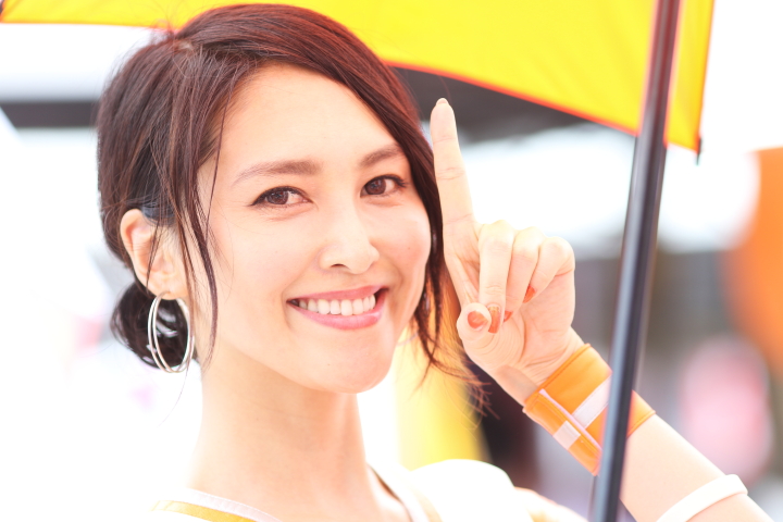 ピットウォーク: レースクイーン