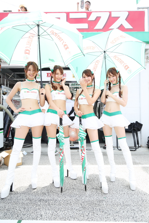 ピットウォーク: レースクイーン