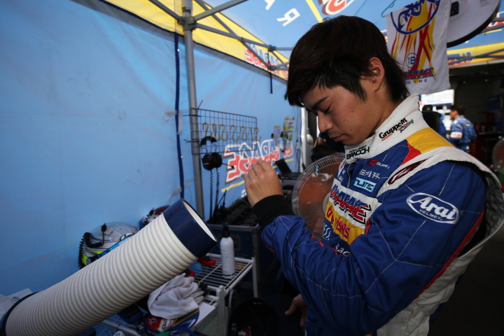 ノックアウト予選Q1: 川端伸太朗（TEAM UPGARAGE with BANDOH）