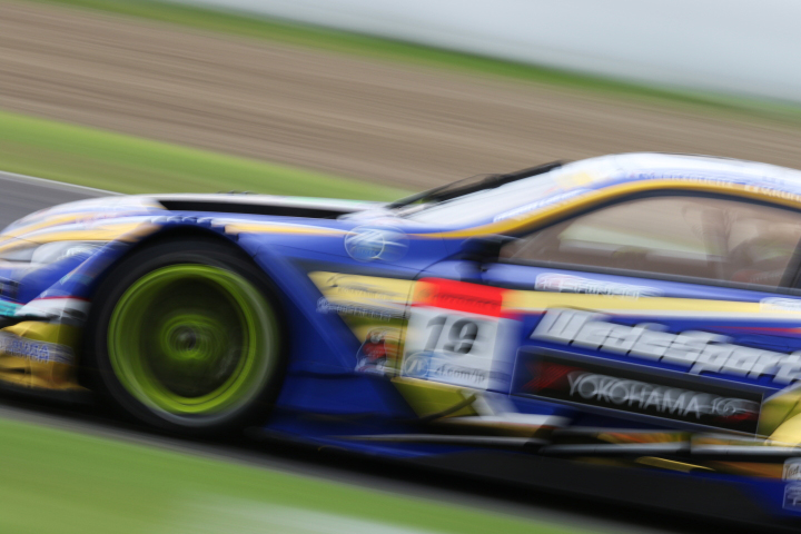 ノックアウト予選Q1: 関口雄飛（WedsSport ADVAN LC500）