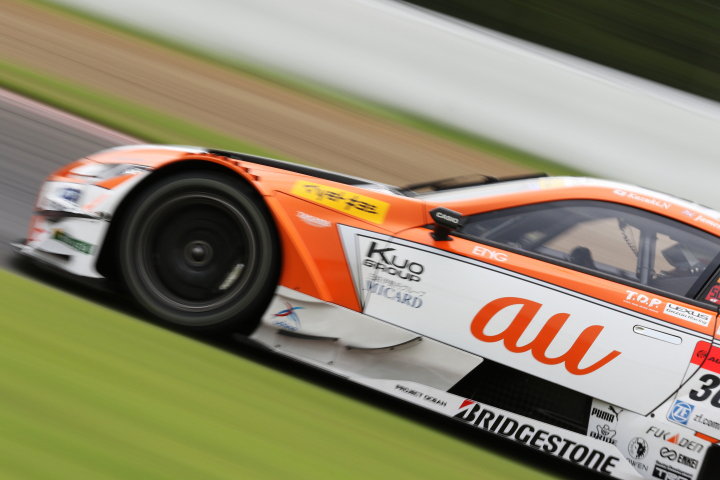 ノックアウト予選Q1: 中嶋一貴／ジェームス・ロシター組（au TOM'S LC500）