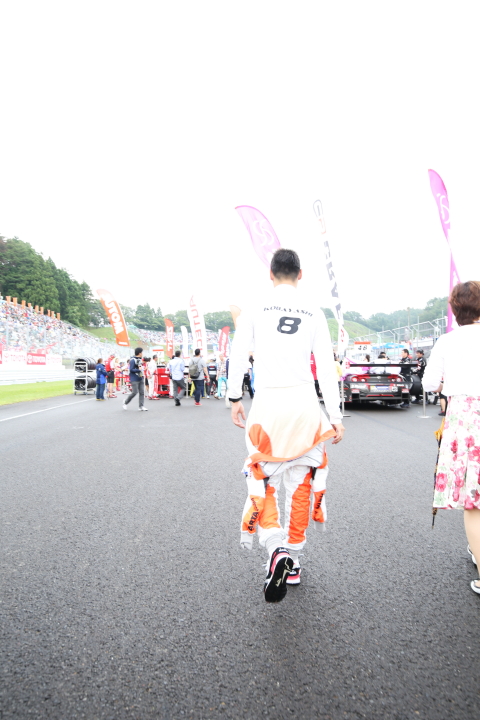 スタート進行: 小林崇志（AUTOBACS RACING TEAM AGURI）