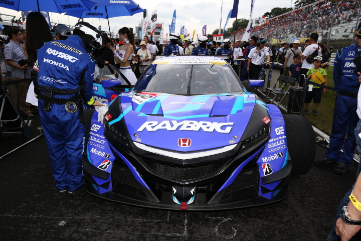 スタート進行: RAYBRIG NSX-GT（TEAM KUNIMITSU）