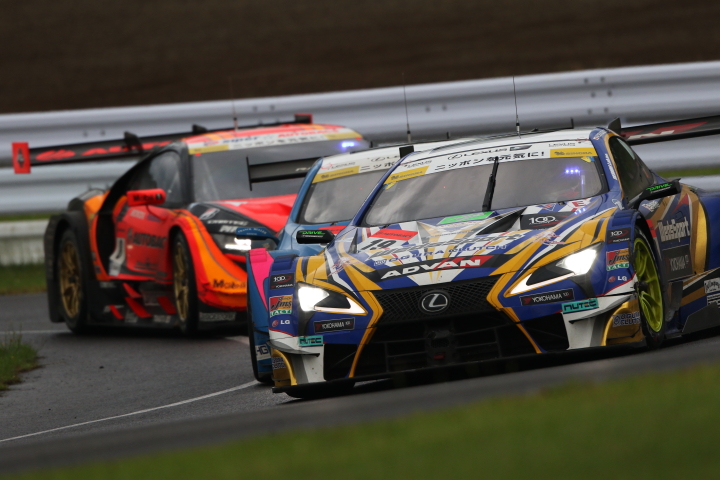 決勝レース: 国本雄資（WedsSport ADVAN LC500）