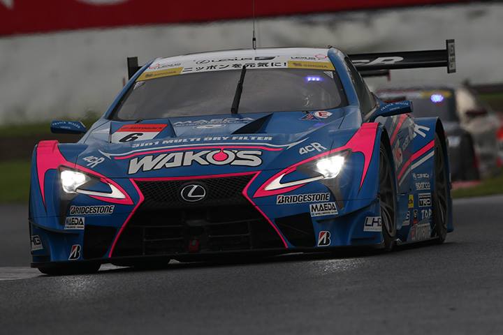 大嶋和也／アンドレア・カルダレッリ組（WAKO'S 4CR LC500）