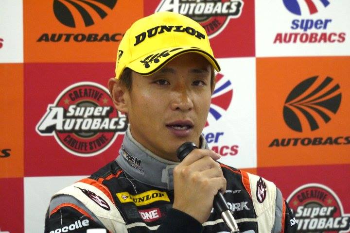 決勝記者会見: GT300で優勝した平中克幸（GAINER）