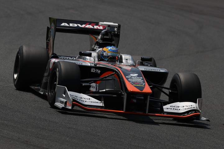 フリー走行1回目: 2位は石浦宏明（P.MU/CERUMO・INGING SF14）