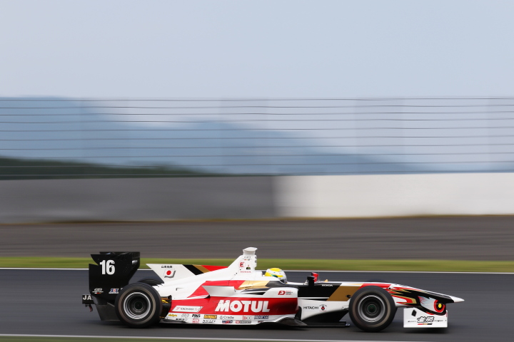 公式予選: 山本尚貴（TEAM MUGEN SF14）