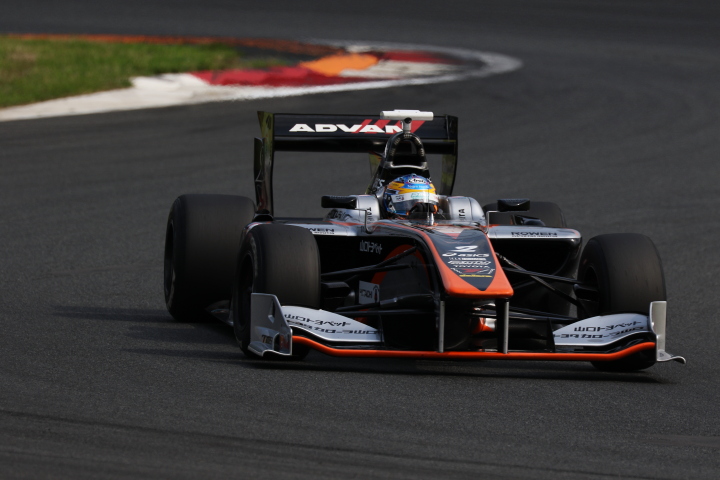 公式予選: 石浦宏明（P.MU/CERUMO・INGING SF14）