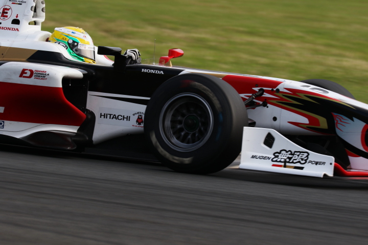 公式予選: 山本尚貴（TEAM MUGEN SF14）