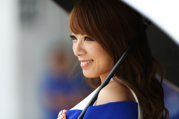 ピットウォーク: レースクイーン