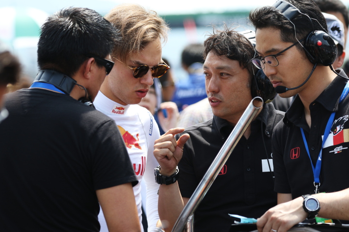 スタート進行: ピエール・ガスリー（TEAM MUGEN）